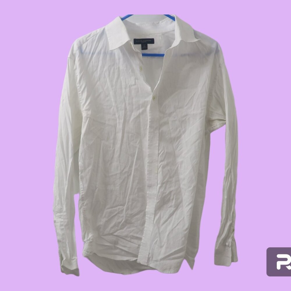 Banana Republic men's slim fit dress shirt in white size 15-15 1/2 (Medium).